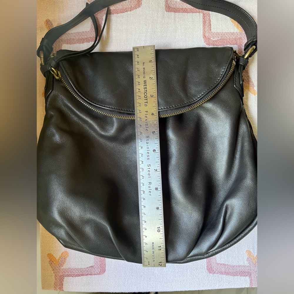 Margot Black Leather Shoulder Bag - Picture 14 of 15